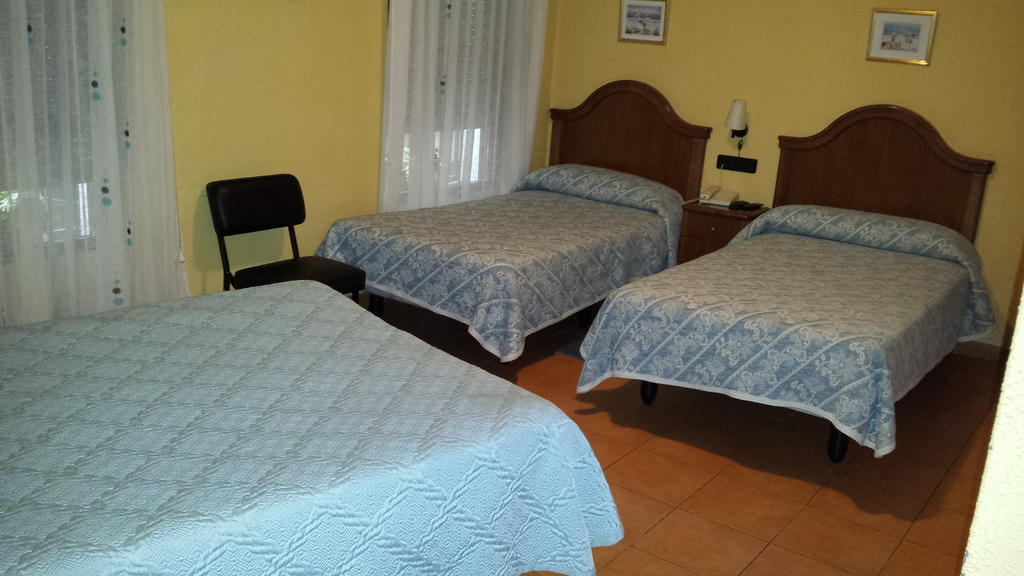Hostal Guzman El Bueno By Gaiarooms เลออน ภายนอก รูปภาพ