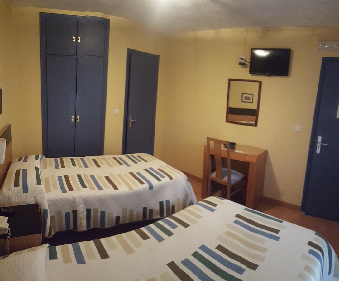 Hostal Guzman El Bueno By Gaiarooms เลออน ภายนอก รูปภาพ